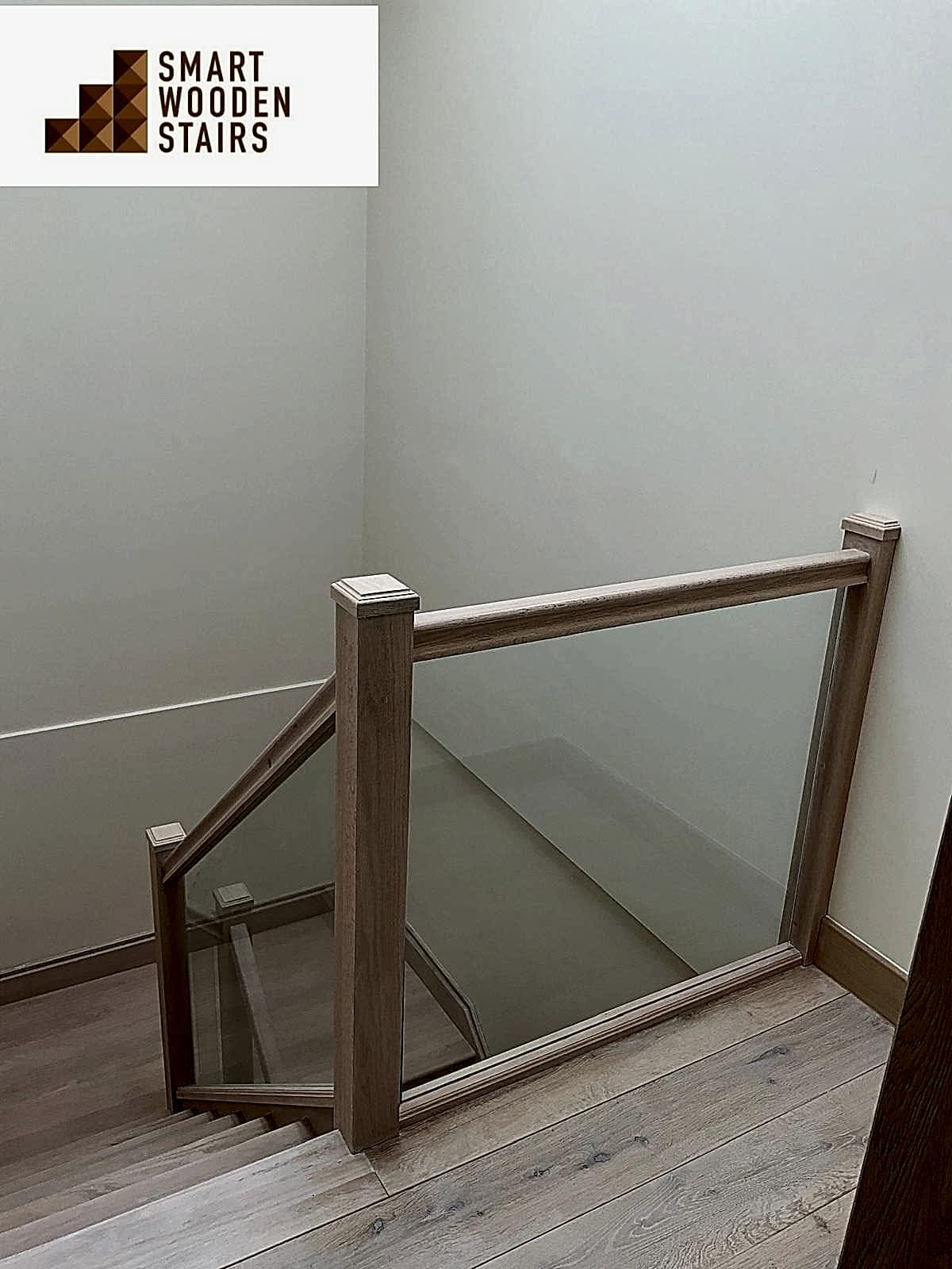 Oak handrail oak post oak cap with glass